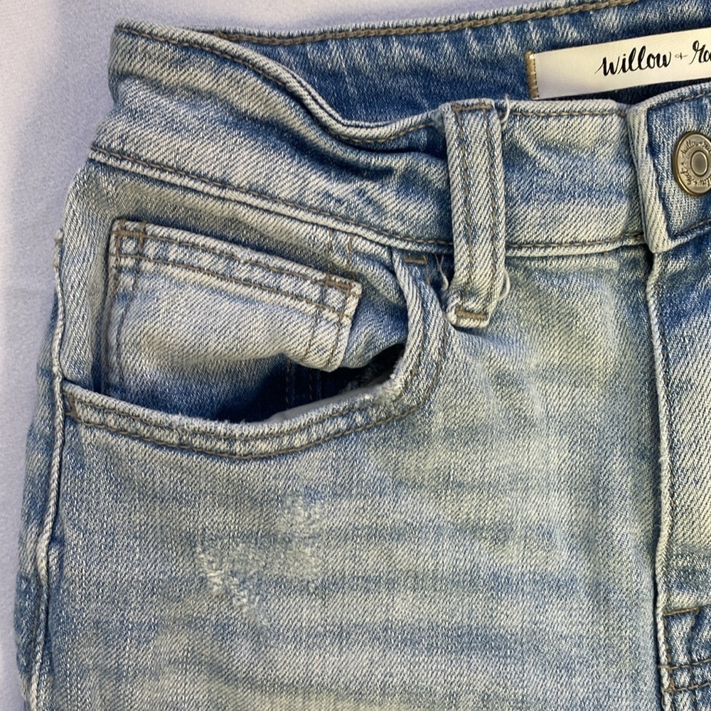 Willow & Root Buckle High Rise Mom Fit Distressed Jeans Women’s Size 24 - Picture 7 of 15